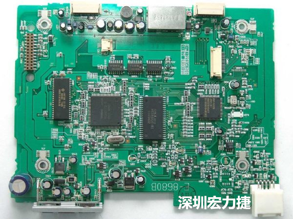 大面積PCB若電子元器件數(shù)量多、重量較重，板材強(qiáng)度不夠時(shí)容易產(chǎn)生PCB中央部凹陷問(wèn)題。