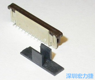 最后變更回塑膠蓋子 (cap)，但改為夾外側