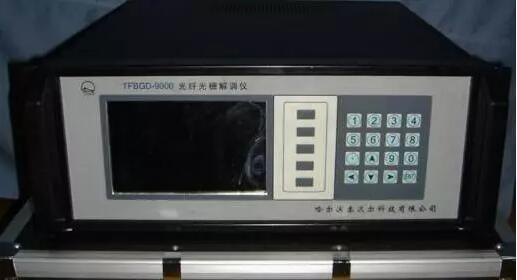 先將你要抄板的PCB板放到掃描儀中，啟動掃描儀